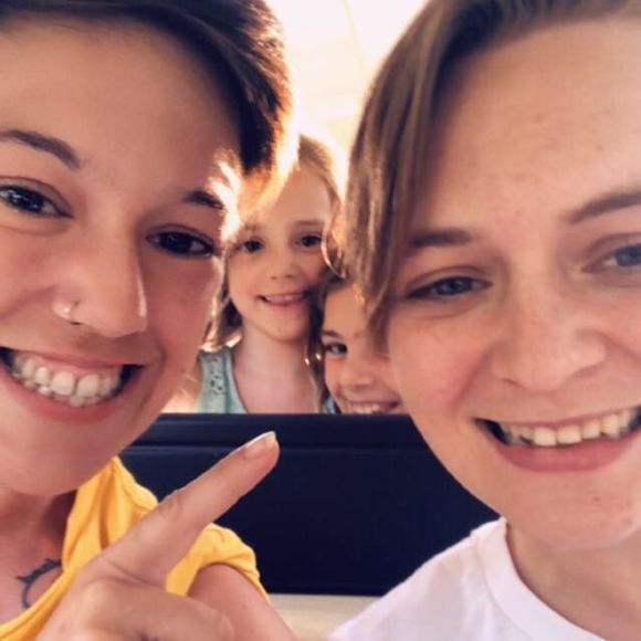 Meet your Posher, Amy - Picture 1 of 1